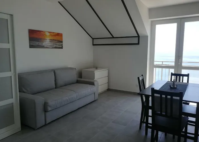 Guest house Adagio Sumartin