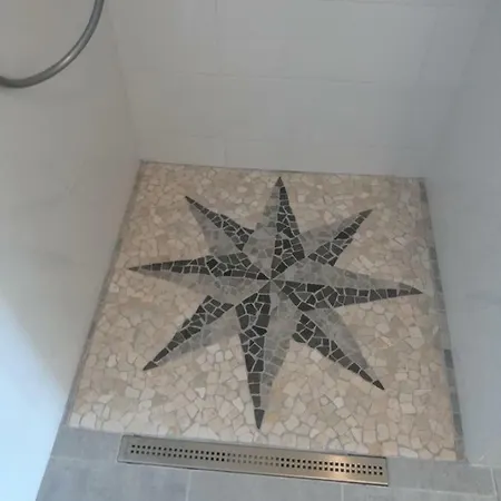 Pensión Adagio 3*